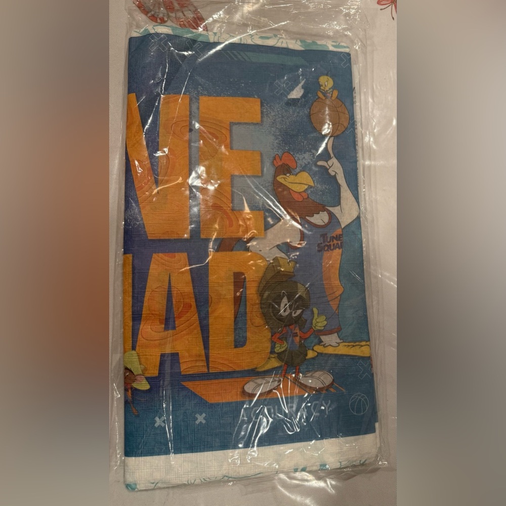 Space Jam A New Legacy Paper Tablecover